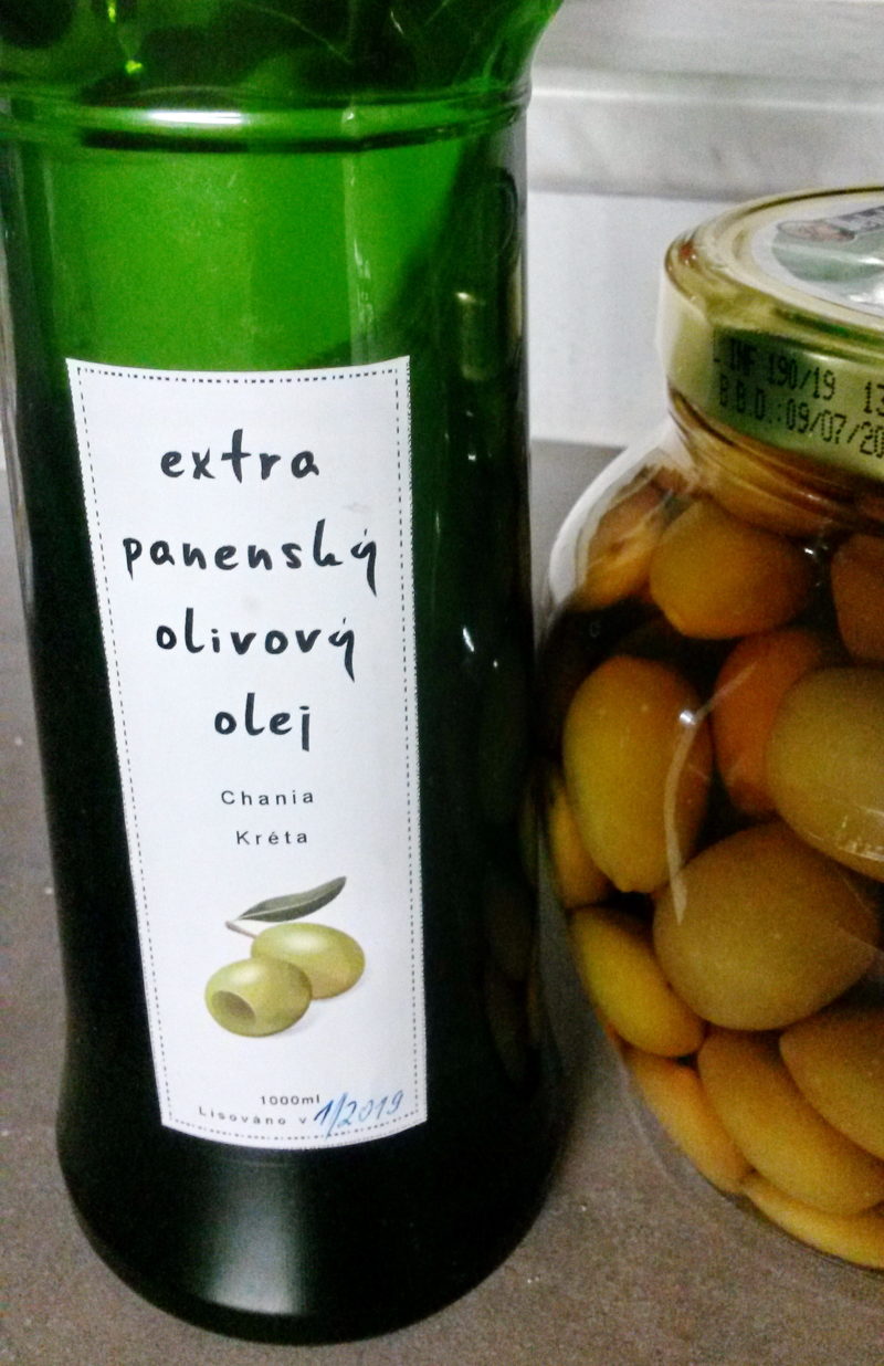 Olivový olej: Extra virgin, virgin nebo z pokrutin? Jak se v nich vyznat a který je nej?