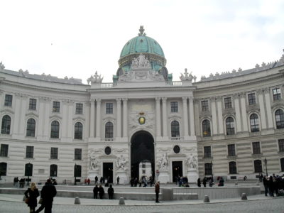 Michaelerplatz: Vstupní brána do Hofburgu