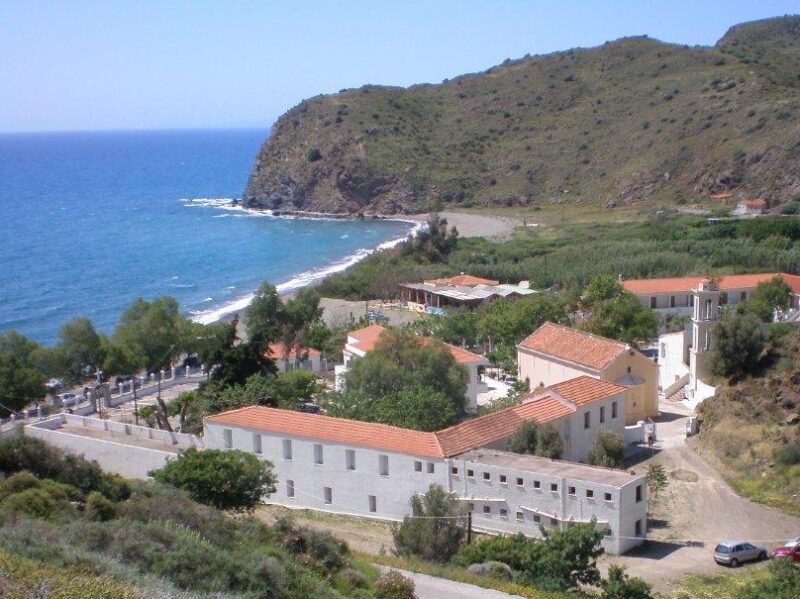 Agia Markella: klášter patronky ostrova